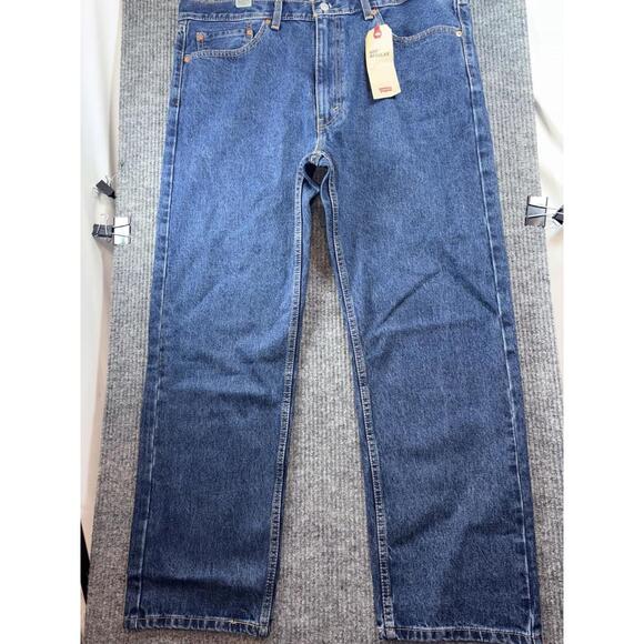 Levi's Other - Levi's 505 Regular Fit, Medium Wash Straight Leg 5 Pocket Jeans, size 40 x 30